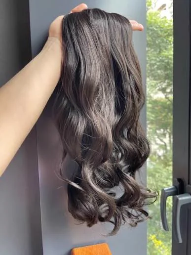 Mega Hair aplicado na Amiga da Beleza